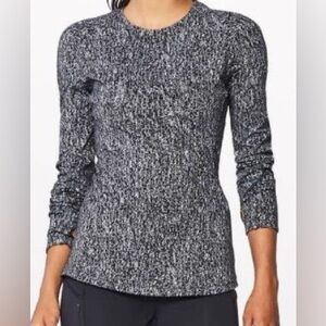 Lululemon Extra Mile Long Sleeve EUC